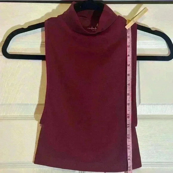 Free People Intimately NWOT Size XS/S Mock Nexk Crop Top - Picture 5 of 5